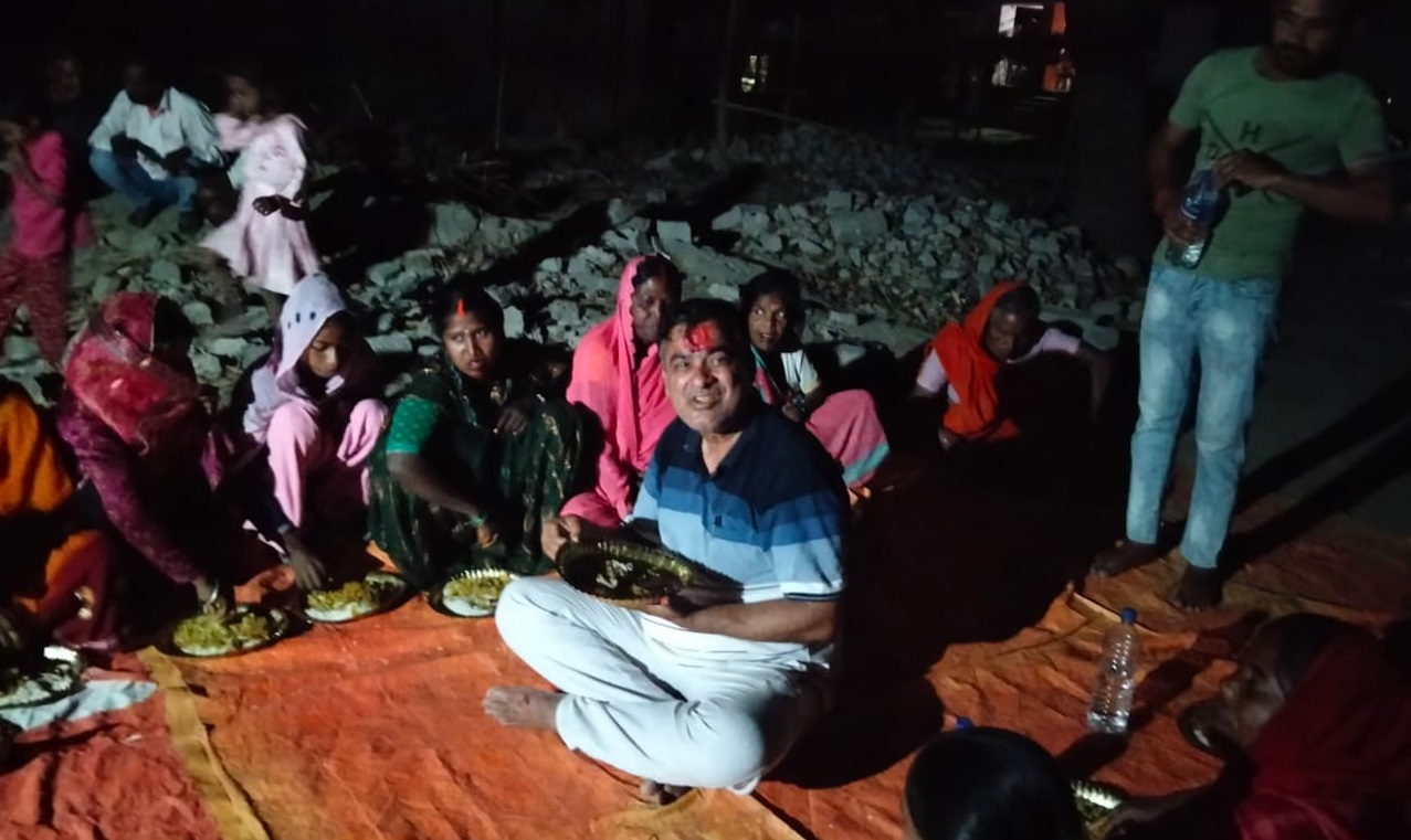 रास्वपा सांसदको जन्मदिन मुसहर बस्तीमा